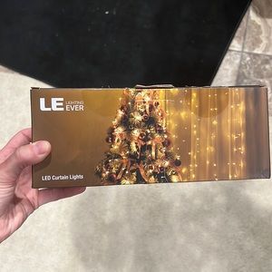 Curtain plug in lights